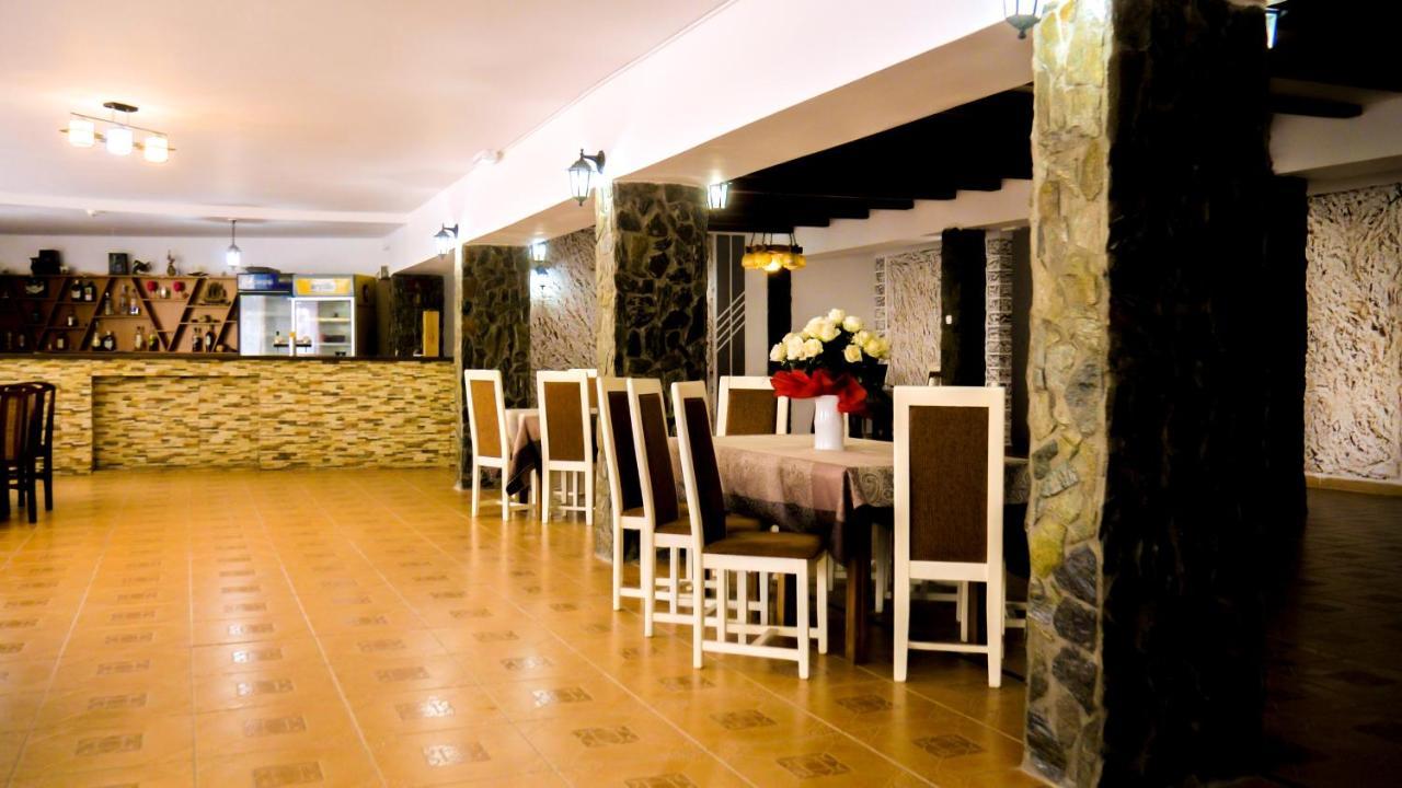 Pensiunea Danubio Moldova Noua Exterior photo